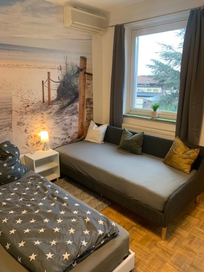 Mainpark Apartment 4 Schlafzimmer Bis Zu 10 Personen Direkt Ueber Aschaffapartment Bei Aschaffenburg Mainaschaff Εξωτερικό φωτογραφία