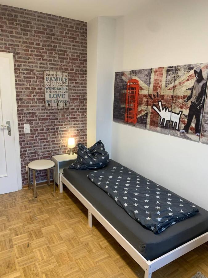 Mainpark Apartment 4 Schlafzimmer Bis Zu 10 Personen Direkt Ueber Aschaffapartment Bei Aschaffenburg Mainaschaff Εξωτερικό φωτογραφία