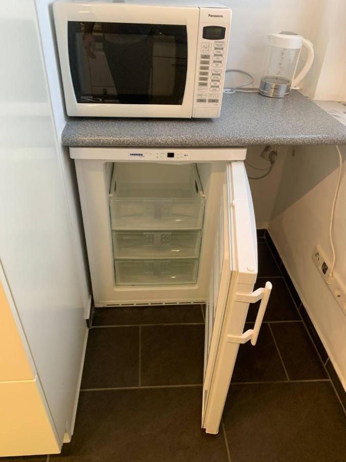 Mainpark Apartment 4 Schlafzimmer Bis Zu 10 Personen Direkt Ueber Aschaffapartment Bei Aschaffenburg Mainaschaff Εξωτερικό φωτογραφία