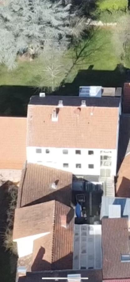 Mainpark Apartment 4 Schlafzimmer Bis Zu 10 Personen Direkt Ueber Aschaffapartment Bei Aschaffenburg Mainaschaff Εξωτερικό φωτογραφία