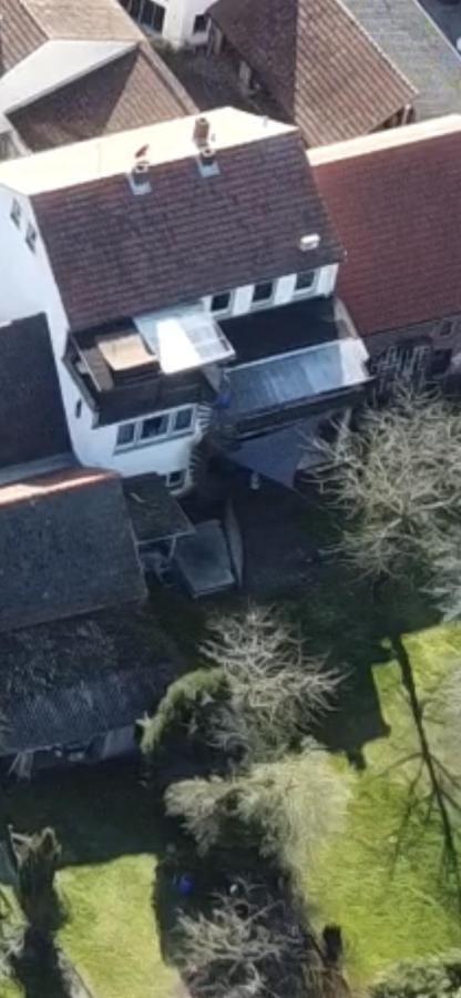 Mainpark Apartment 4 Schlafzimmer Bis Zu 10 Personen Direkt Ueber Aschaffapartment Bei Aschaffenburg Mainaschaff Εξωτερικό φωτογραφία